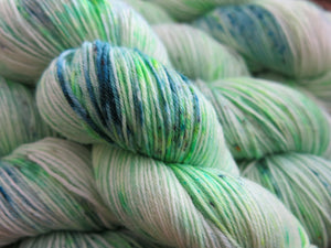 hand dyed green superwash sock yarn 100g skeins