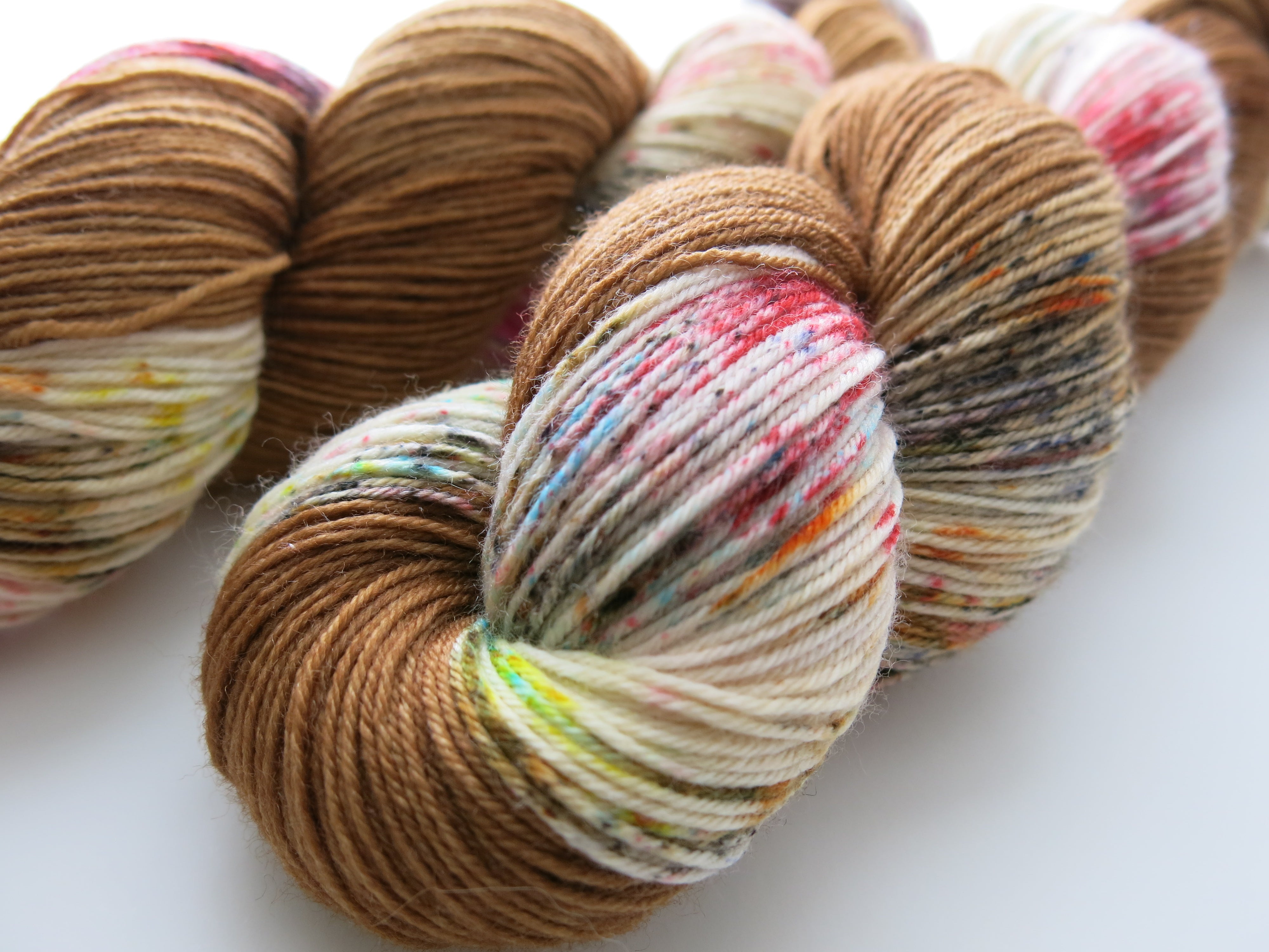 hand dyed yarn inspired by fear and loathing adrenochrome