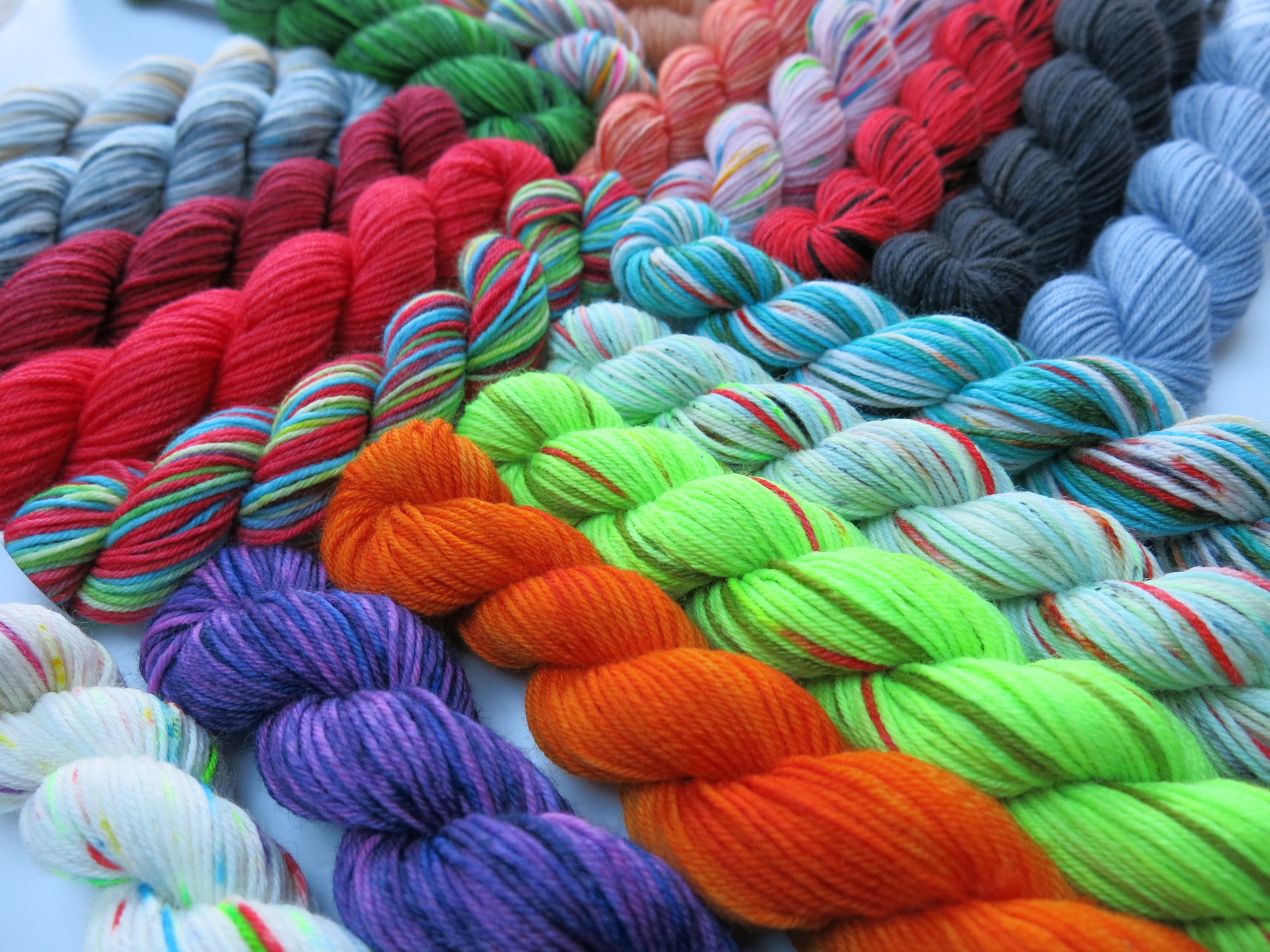 hand dyed in scotland 20g mini skeins for knitting