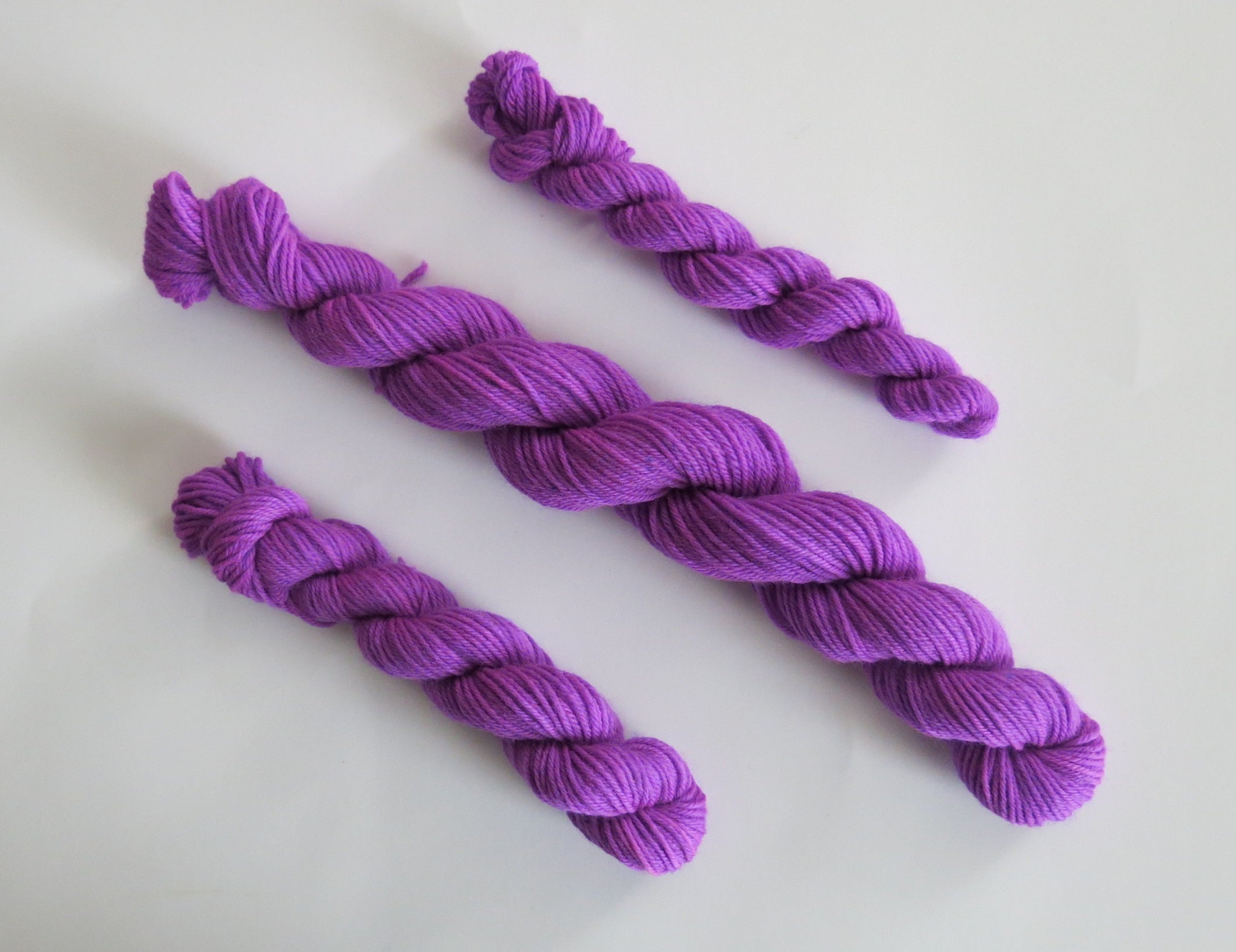 hand dyed purple uv reactive mini skein