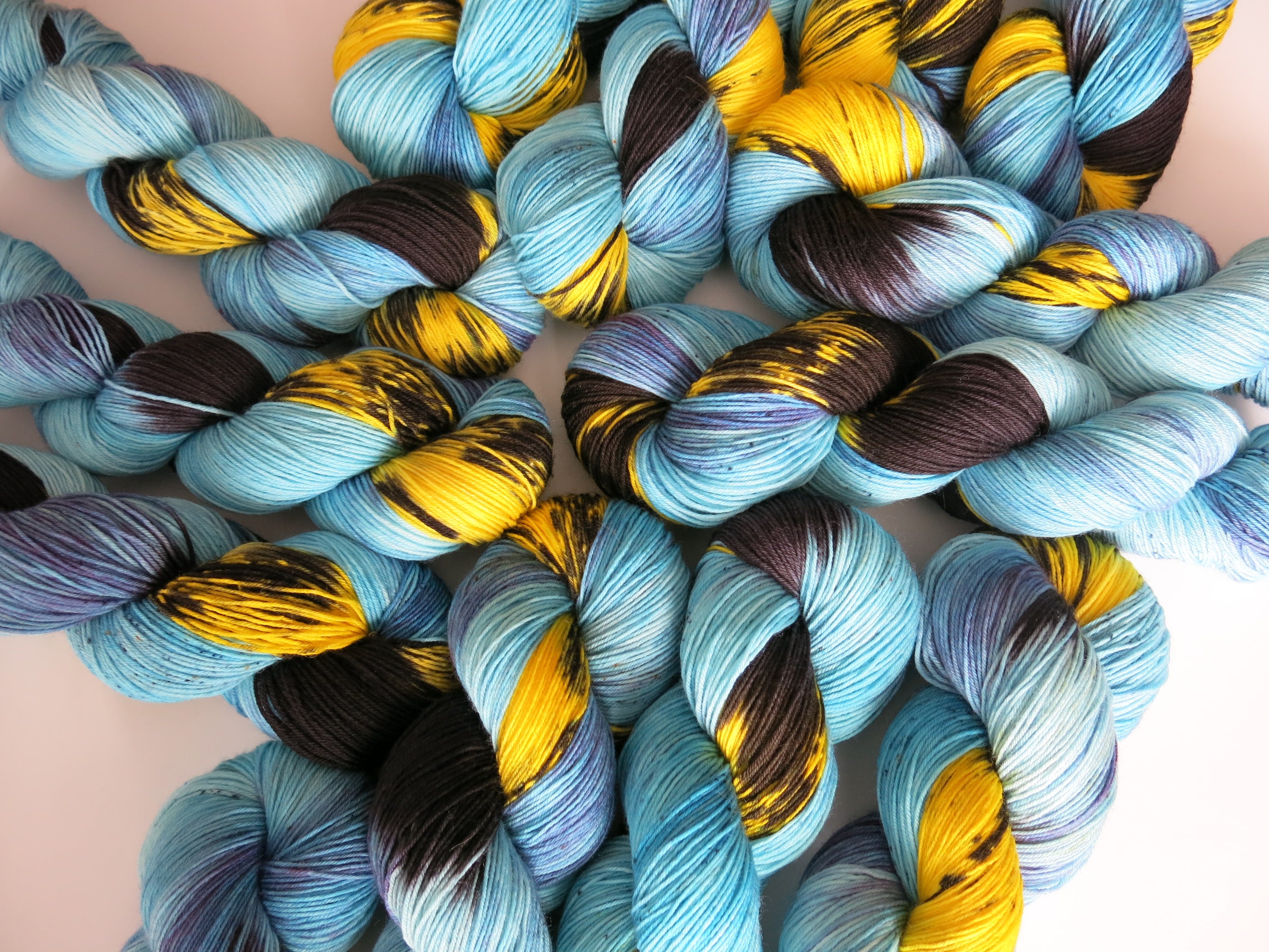 indie dyed blue and yellow sock yarn inspired by frogs