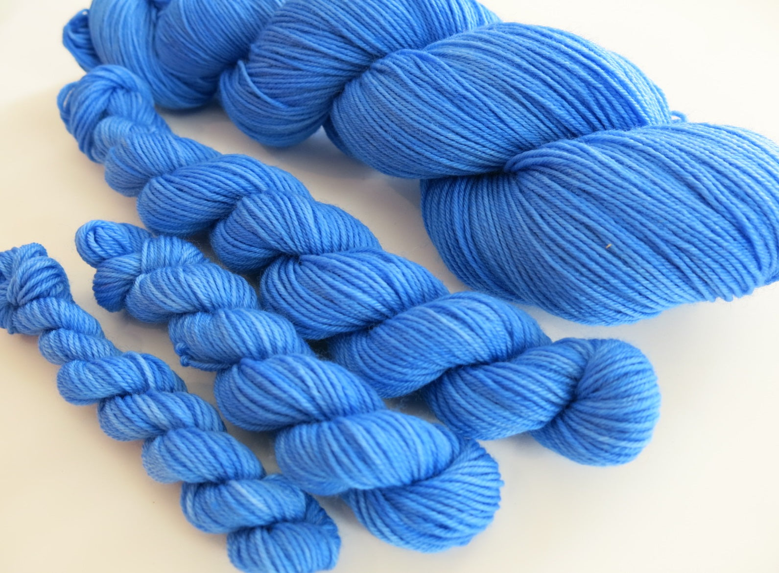 hand dyed blue mini skeins for sock knitting and crafts