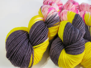 dk yarn with nylon for valentine sock knitting
