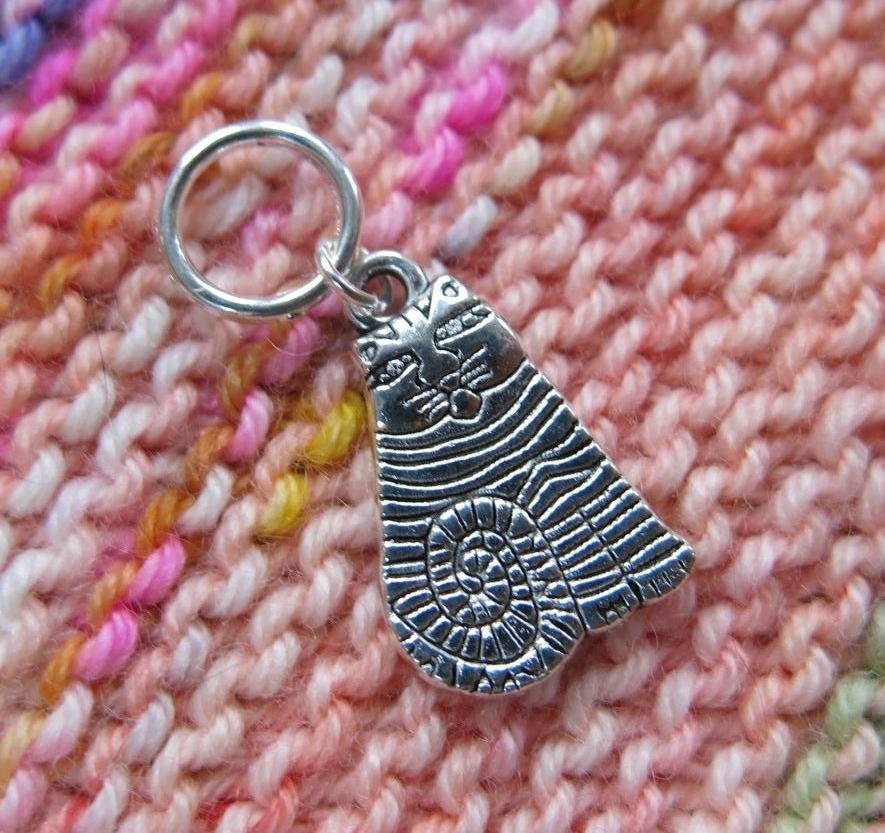 silver cat stitch marker charm on a snagless jumpring for knitting