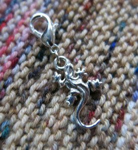 silver lizard charm on a clasp for bracelets, crochet and zipper pulls