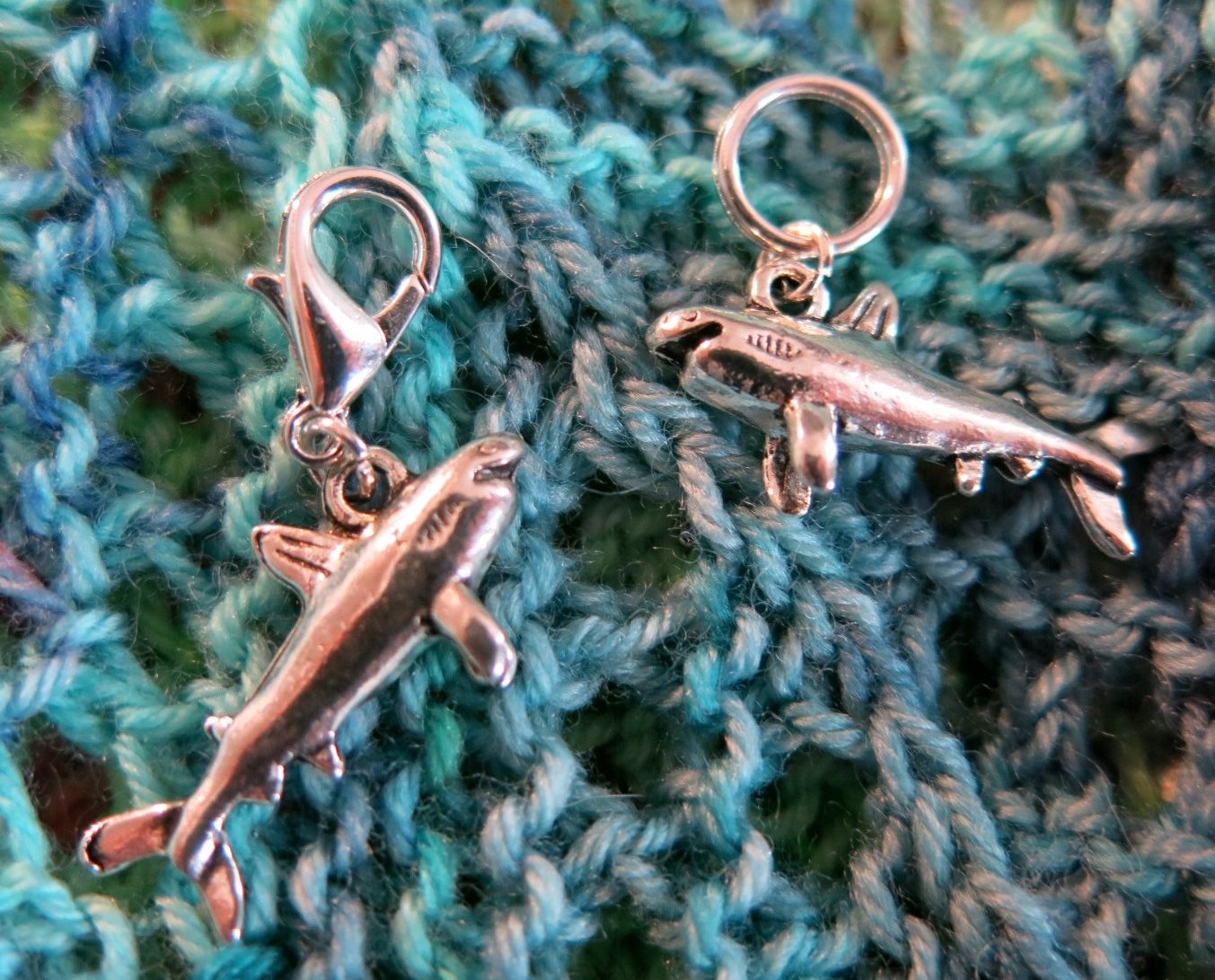 3d shark hanging charms for bracelets, bags zippers and knitting projects