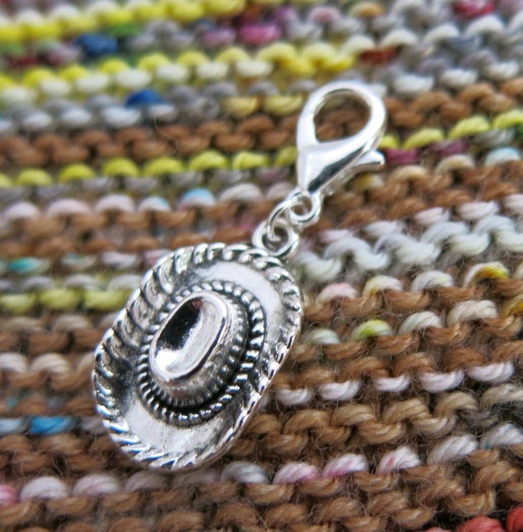 3D cowboy hat hanging charm for bracelets, bags, zippers and crochet