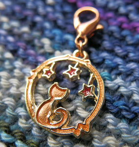 orange cat and stars hanging charm for knitting, crochet and bags