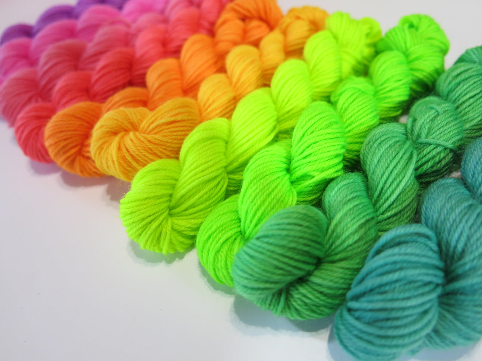 uv reactive rainbow merino yarn mini skeins