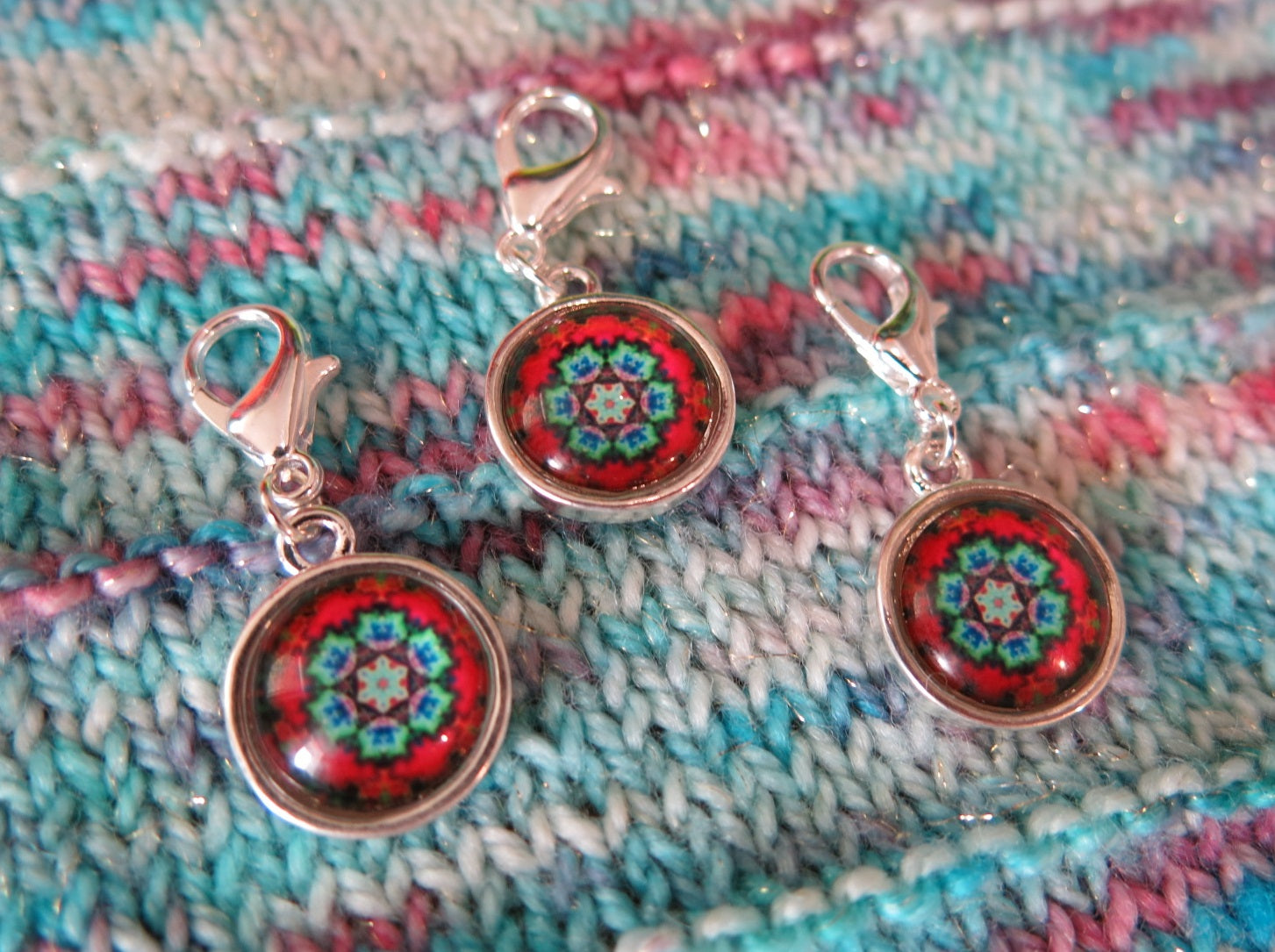 hanging clasp kaleidoscope charms for bags, bracelets and knitting