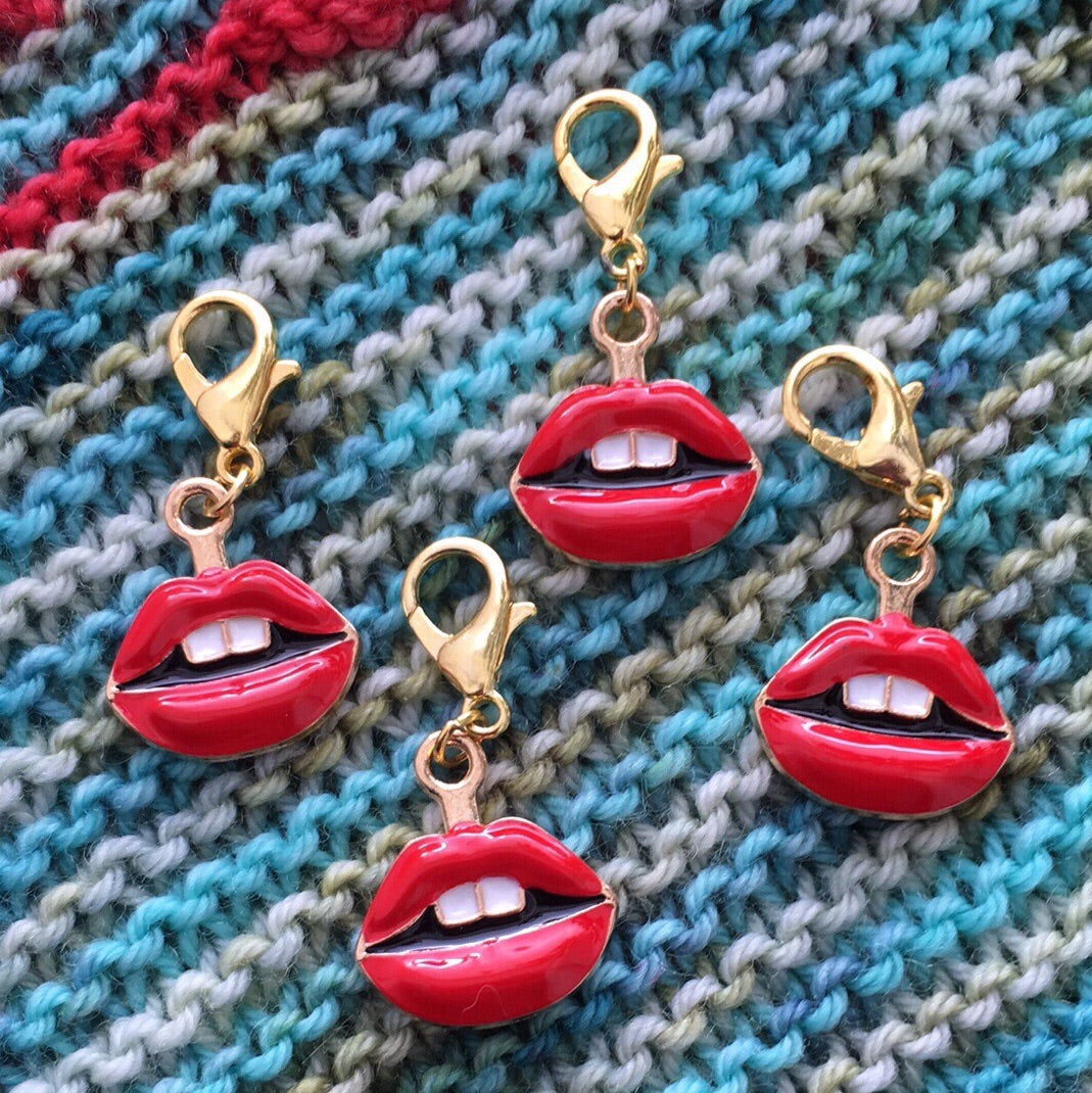 red enamel lips charm on a hanging lbster clasp for knitting and crochet