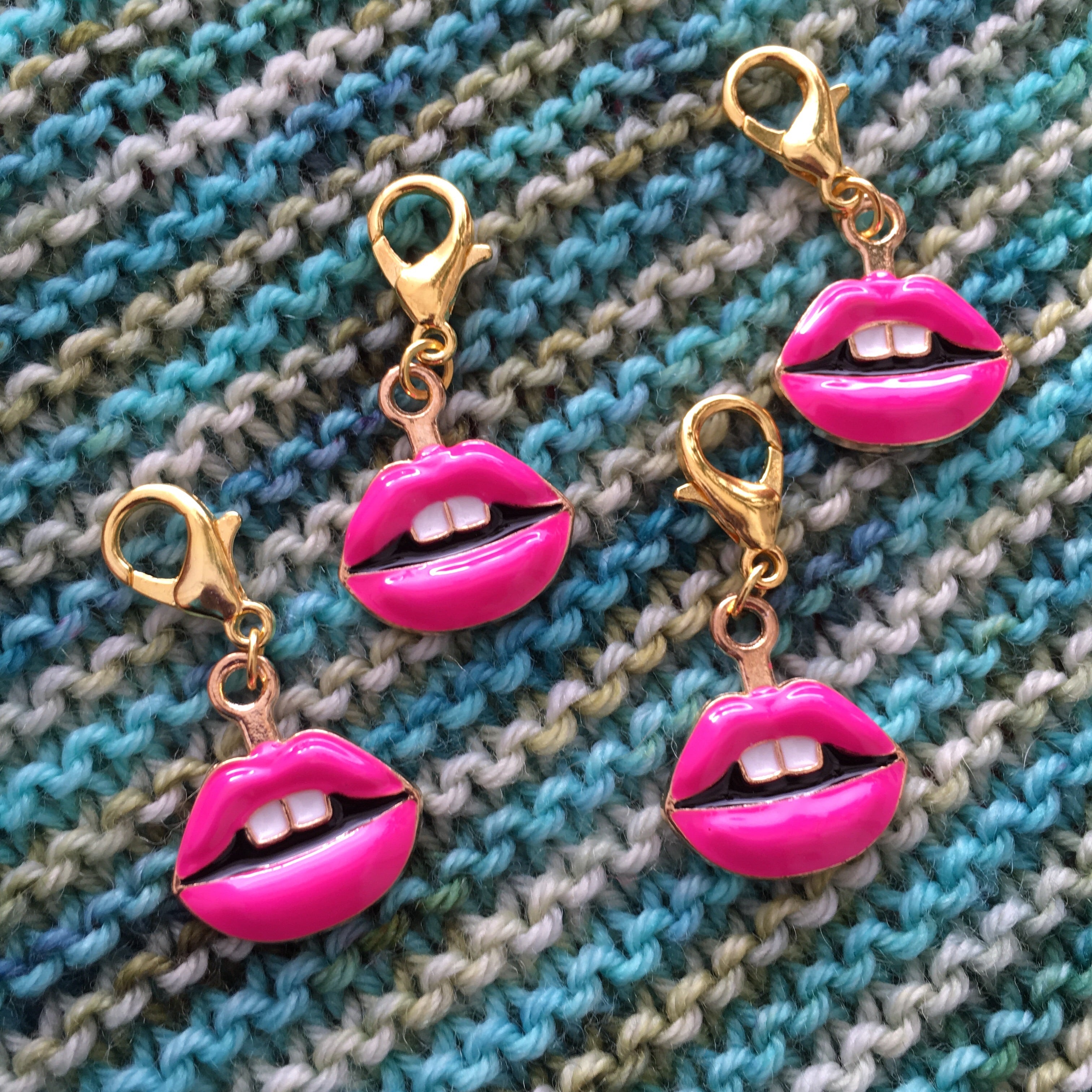 pink enamel lips charm on a hanging lbster clasp for knitting and crochet