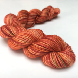 indie dyed mini skeins in sock weight yarn by my mama knits